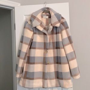 Beautiful faux fur style plaid z supply 2 button jacket. Size small.